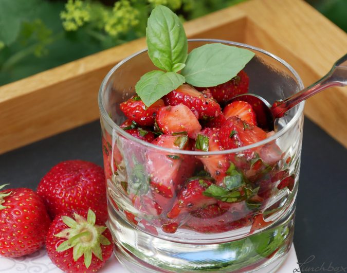 Erdbeer-Chutney mit Basilikum